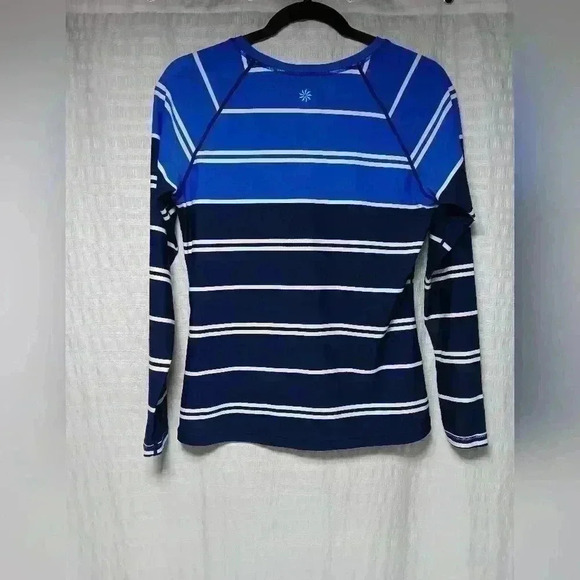 Athleta long sleeve pull over.  Ladies Size M - Picture 2 of 8